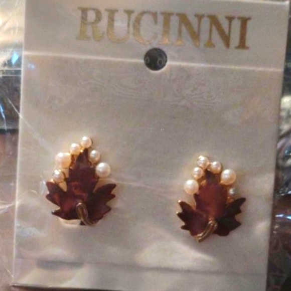 New Rucinni Earrings Clip On - Picture 1 of 4